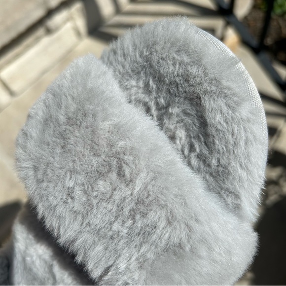 Koolarubba by UGG furry fluffy double strap slide on Sz 12 - Picture 4 of 9